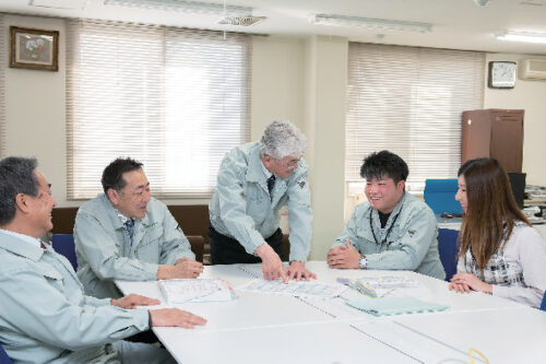 本社は札幌ですが、全国展開する唯一無二の電力プラント工事会社です